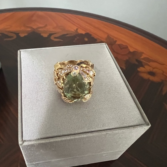 Authentic Christian Dior beautiful ring in size 5.25, in excellent condition - Picture 7 of 15